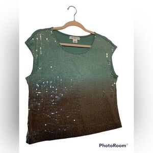 Liz Claiborne , petite L.